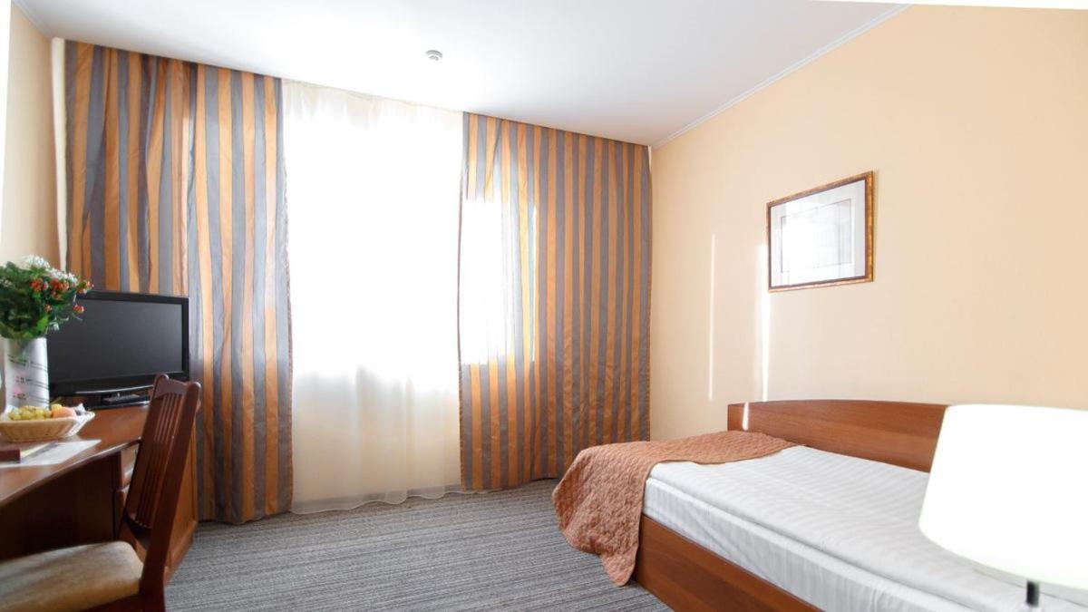 Optima Kropyvnytskyi Hotel Dış mekan fotoğraf