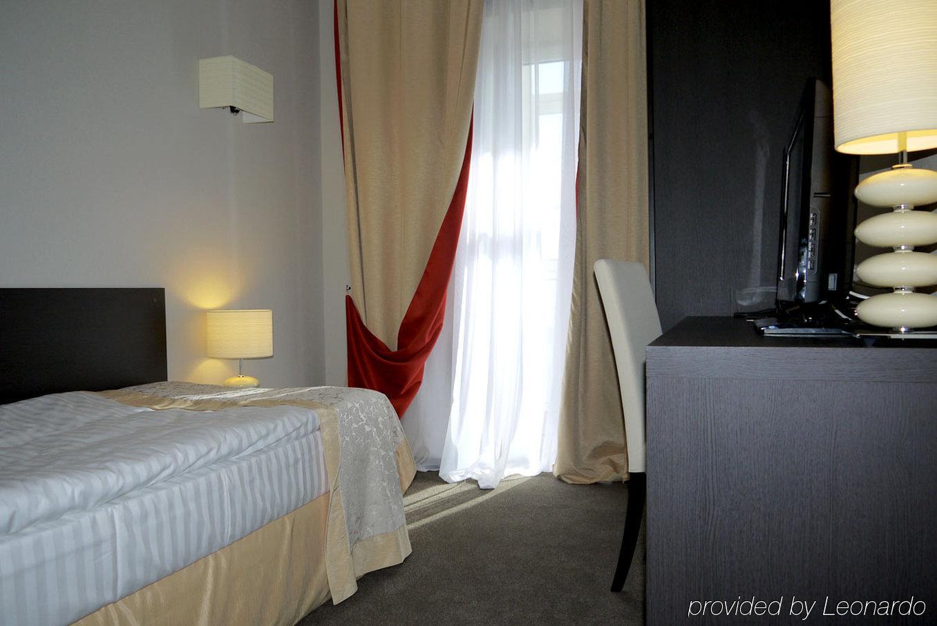 Optima Kropyvnytskyi Hotel Dış mekan fotoğraf