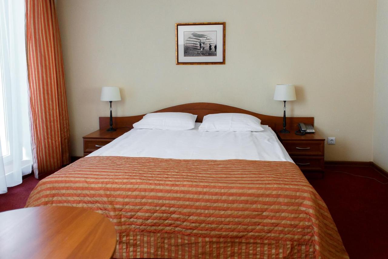 Optima Kropyvnytskyi Hotel Dış mekan fotoğraf