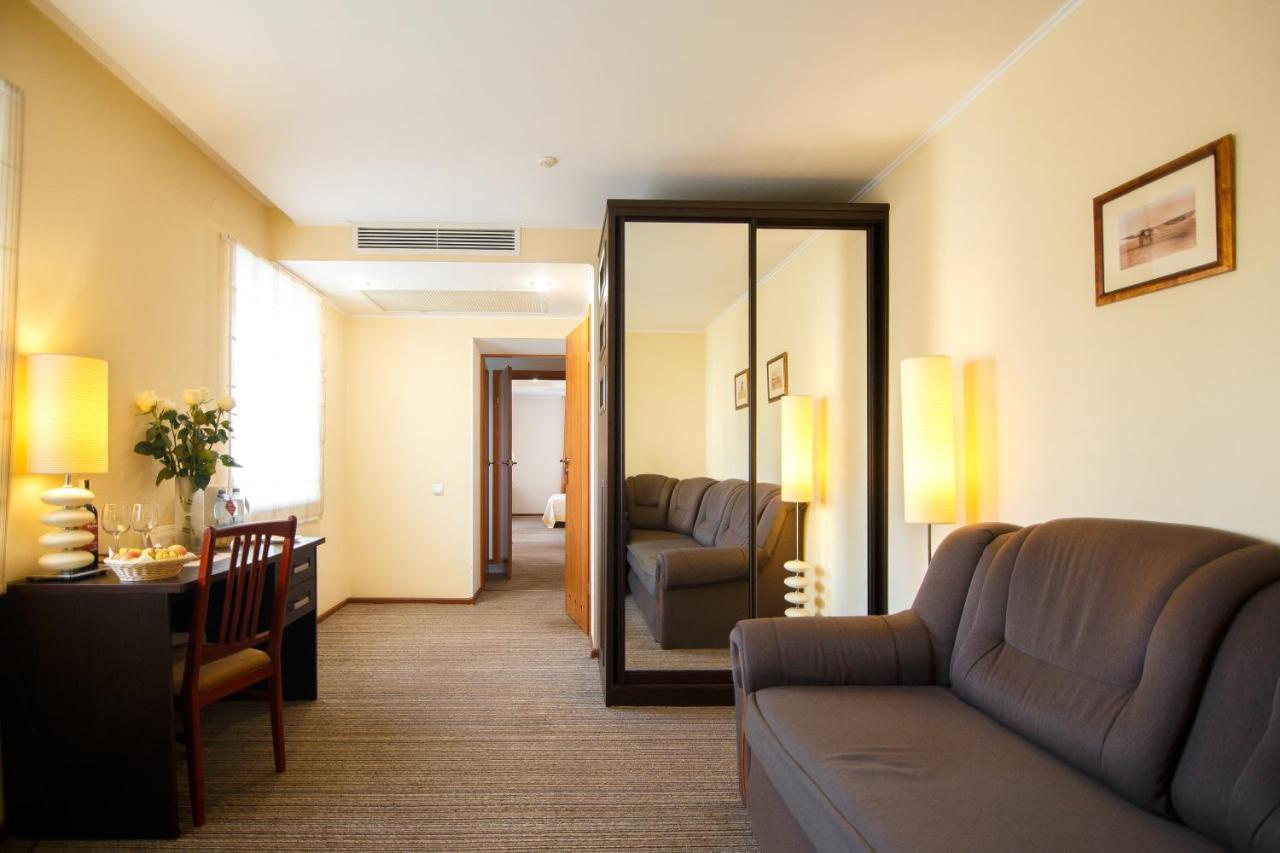 Optima Kropyvnytskyi Hotel Dış mekan fotoğraf
