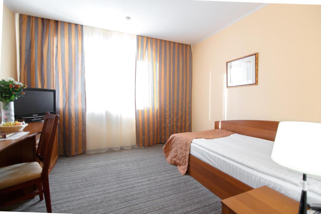 Optima Kropyvnytskyi Hotel Dış mekan fotoğraf